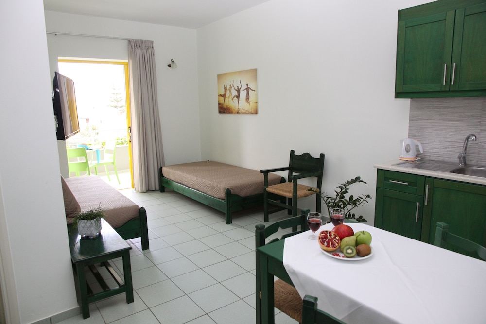 Apollon Hotel Apartments — Hotel rooms in Rethymnon