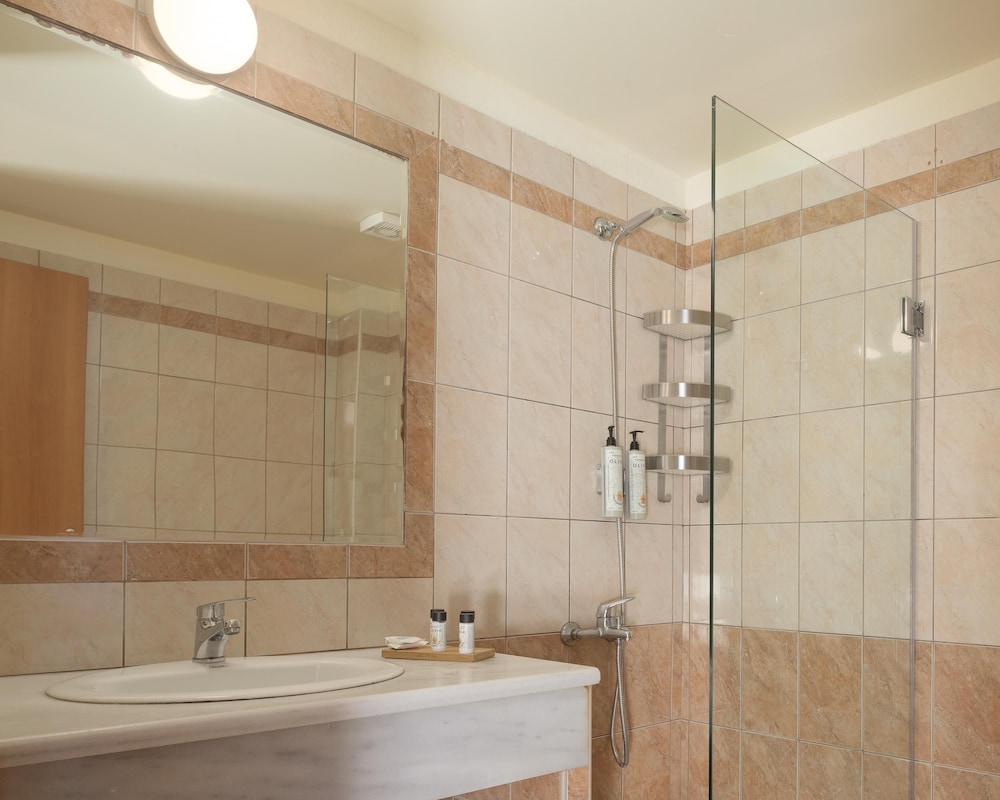 Asterias Village Resort — Hotel rooms in Hersonissos