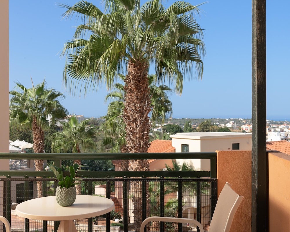 Asterias Village Resort — Hotel rooms in Hersonissos