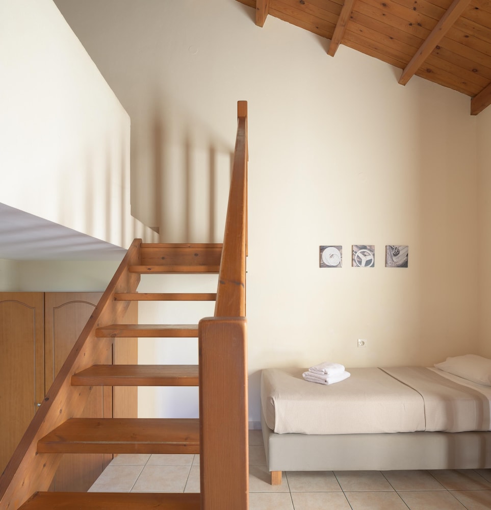 Asterias Village Resort — Hotel rooms in Hersonissos