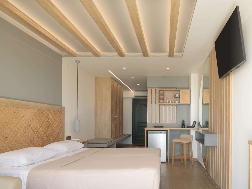 Asterias Village Resort — Hotel rooms in Hersonissos