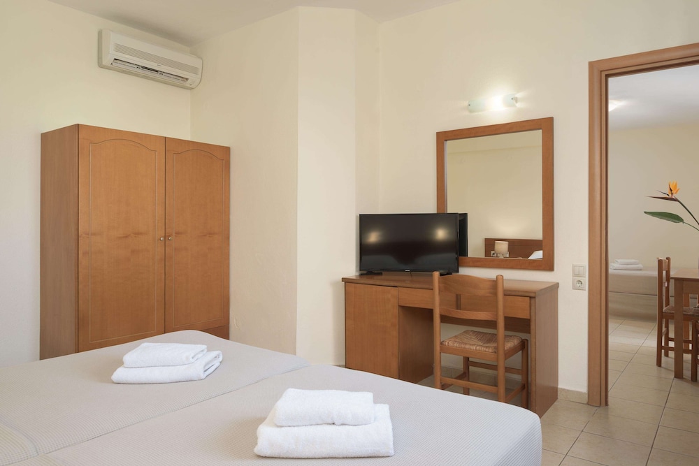 Asterias Village Resort — Hotel rooms in Hersonissos