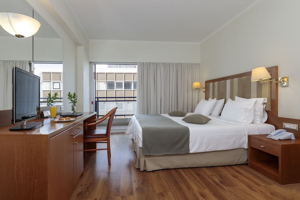 Best Western Plus Hotel Plaza — Hotel rooms in Rhodes Town, South Aegean