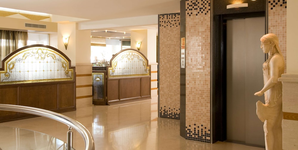 Best Western Plus Hotel Plaza — Restaurant & bars in Rhodes Town, South Aegean