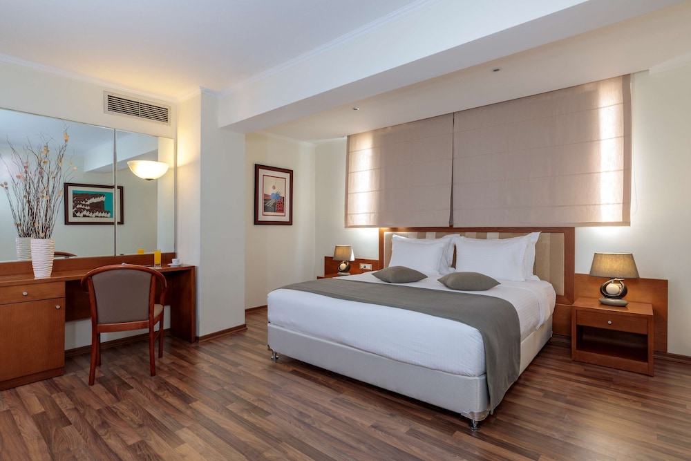 Best Western Plus Hotel Plaza — Hotel rooms in Rhodes Town, South Aegean