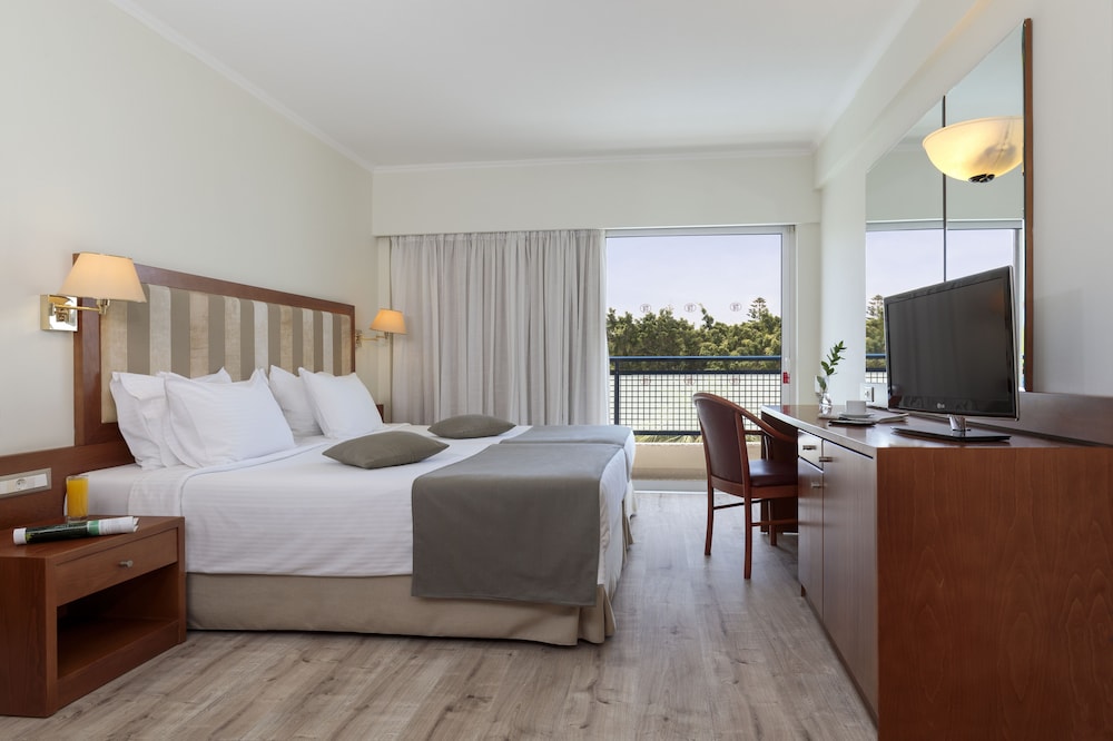 Best Western Plus Hotel Plaza — Hotel rooms in Rhodes Town, South Aegean