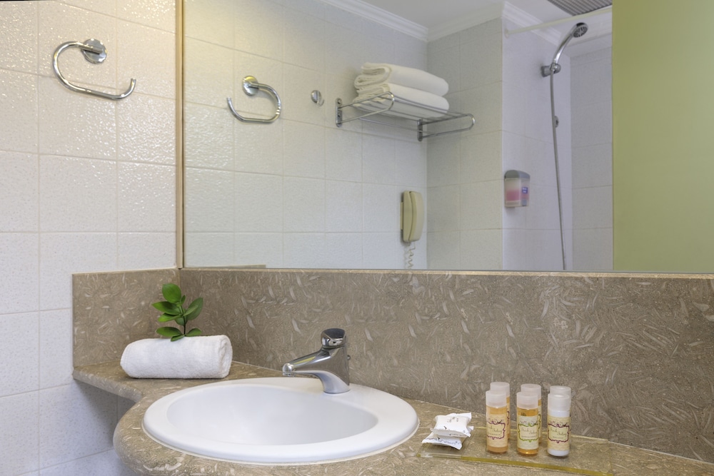 Best Western Plus Hotel Plaza — Hotel rooms in Rhodes Town, South Aegean