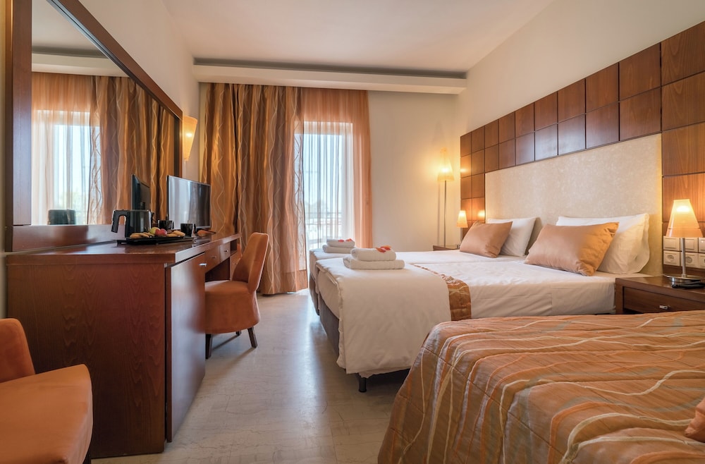 Zante Park Resort & Spa, BW Premier Collection — Hotel rooms in Laganas, Ionian Islands