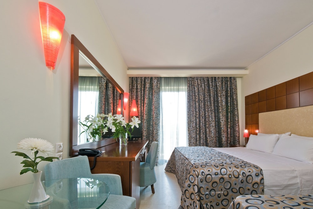 Zante Park Resort & Spa, BW Premier Collection — Hotel rooms in Laganas, Ionian Islands
