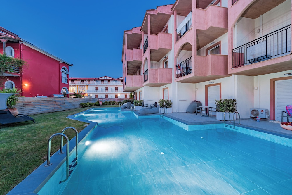 Zante Park Resort & Spa, BW Premier Collection — Swimming pool in Laganas, Ionian Islands