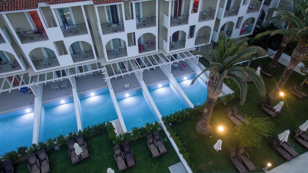Zante Park Resort & Spa, BW Premier Collection — Swimming pool in Laganas, Ionian Islands