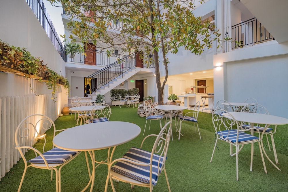 Zante Park Resort & Spa, BW Premier Collection — Hotel building in Laganas, Ionian Islands