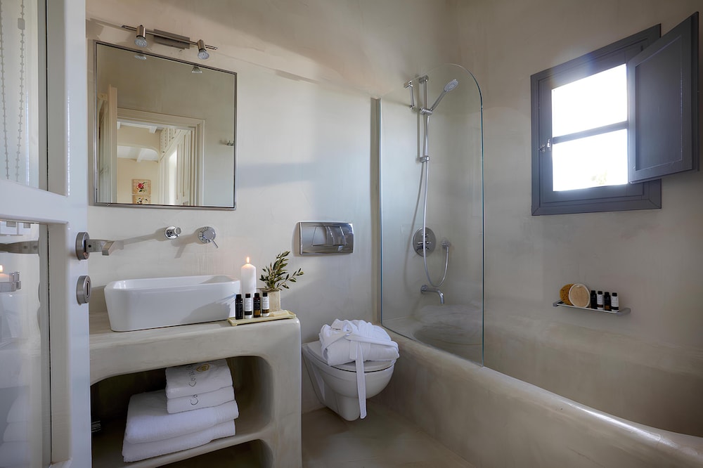 Carpe Diem Santorini — Hotel rooms in Pyrgos Kallistis, South Aegean