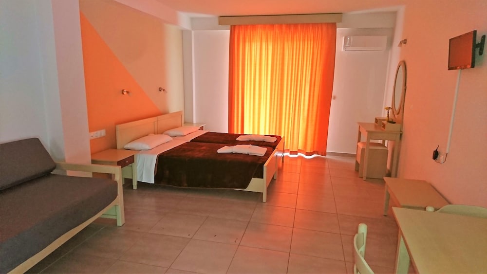 Christakis Hotel — Hotel rooms in Sidari, Ionian Islands
