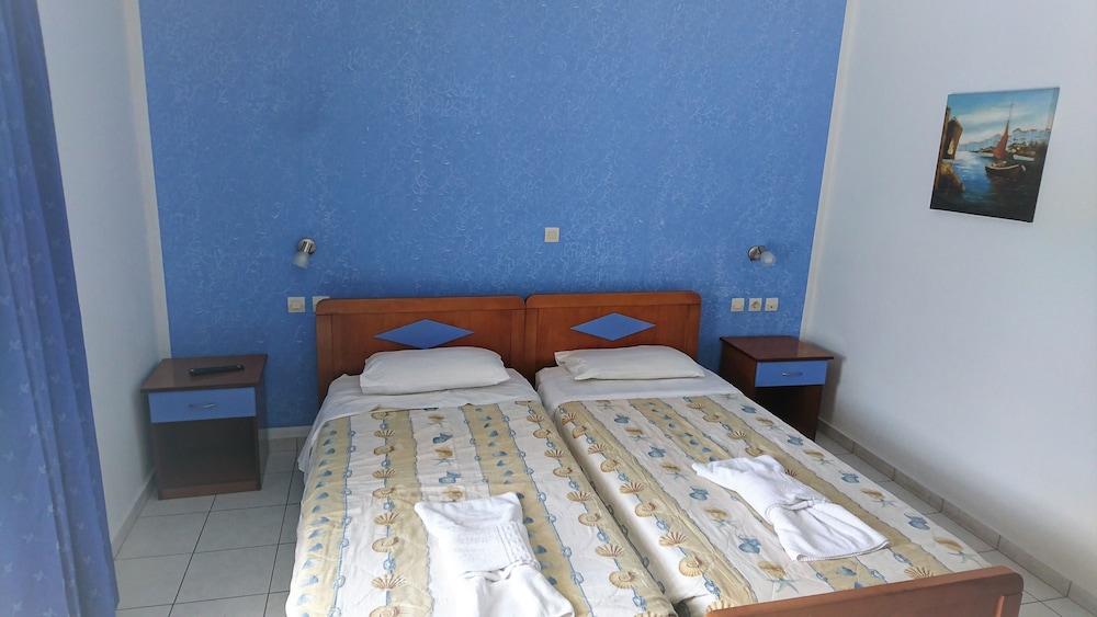 Christakis Hotel — Hotel rooms in Sidari, Ionian Islands