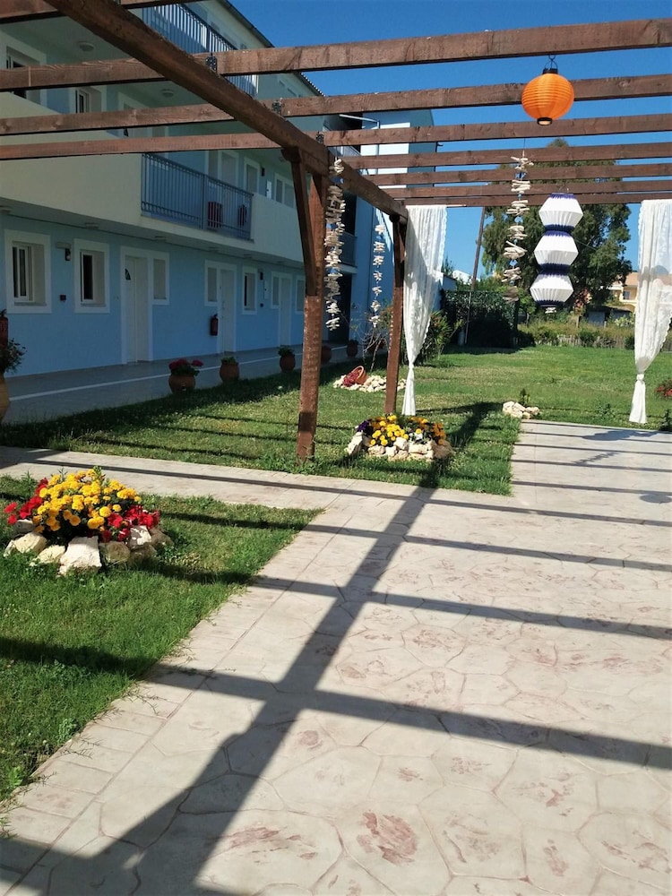 Christakis Hotel — Hotel building in Sidari, Ionian Islands