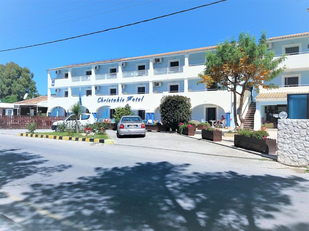 Christakis Hotel — Hotel building in Sidari, Ionian Islands