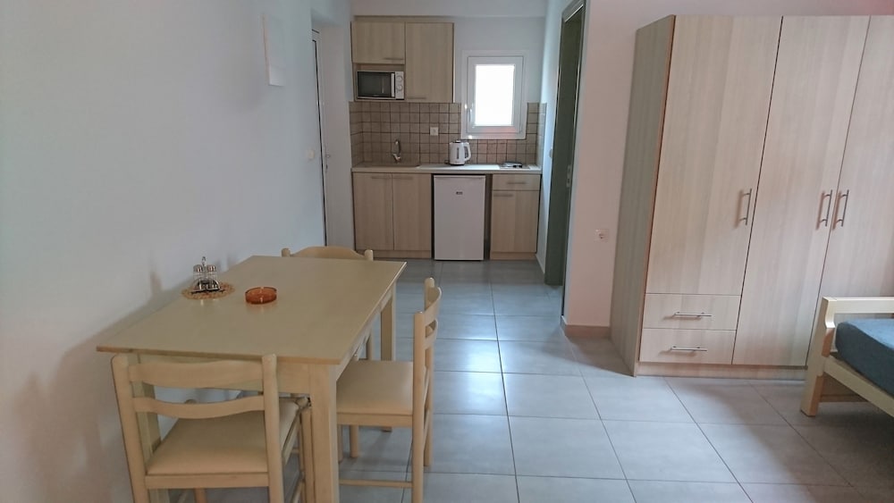 Christakis Hotel — Hotel rooms in Sidari, Ionian Islands