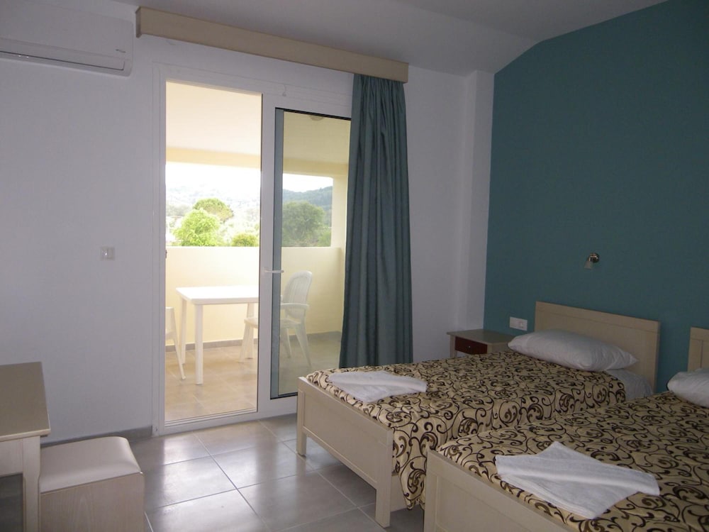 Christakis Hotel — Hotel rooms in Sidari, Ionian Islands