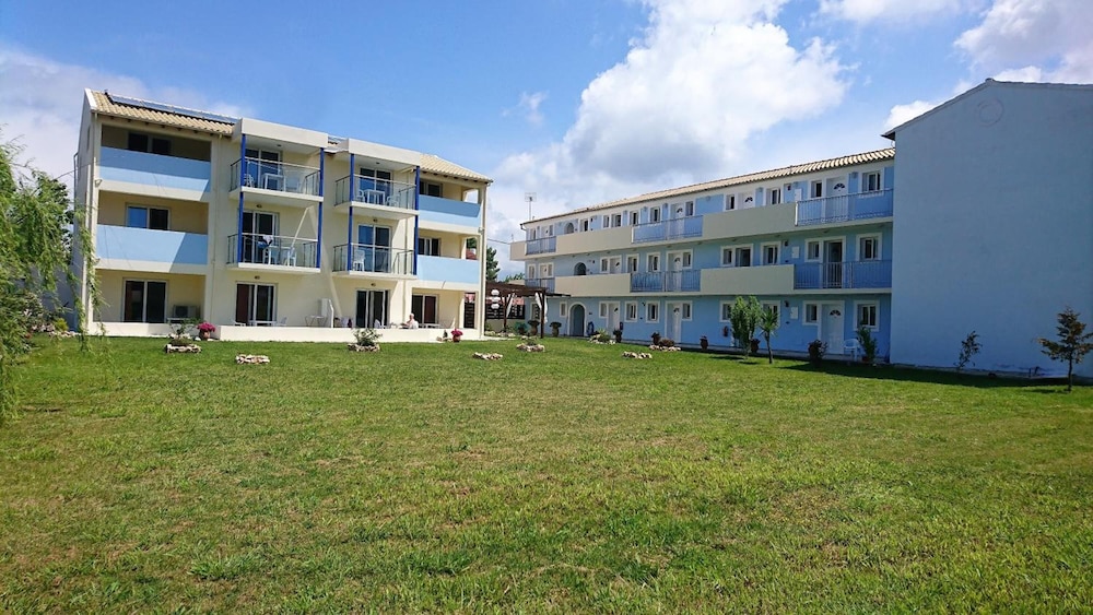 Christakis Hotel — Hotel building in Sidari, Ionian Islands