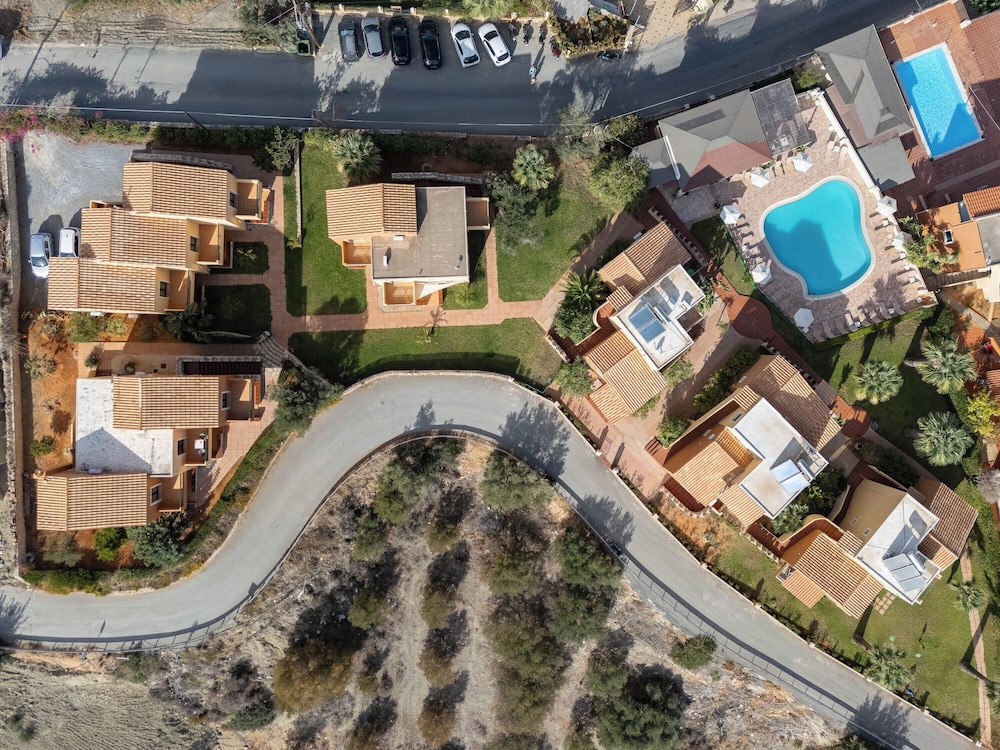 Dia Apartments — Swimming pool in Hersonissos