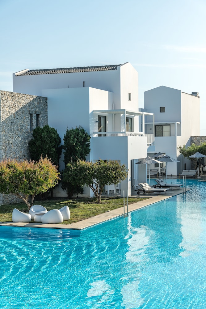 Diamond Deluxe Hotel Wellness & Spa - Adults only — Hotel building in Kos Town, South Aegean