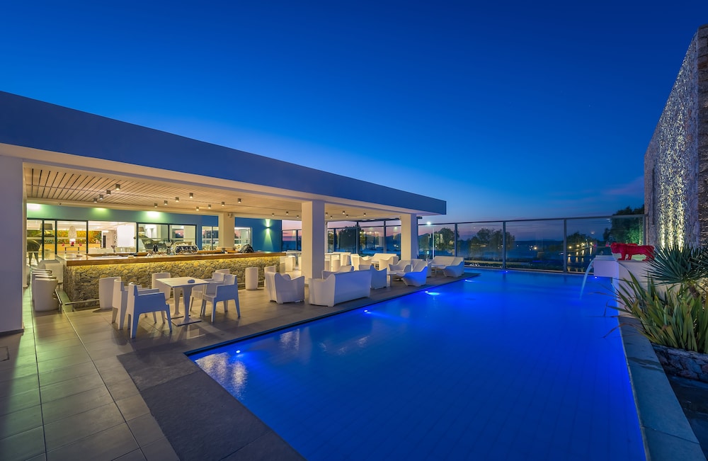Diamond Deluxe Hotel Wellness & Spa - Adults only — Swimming pool in Kos Town, South Aegean