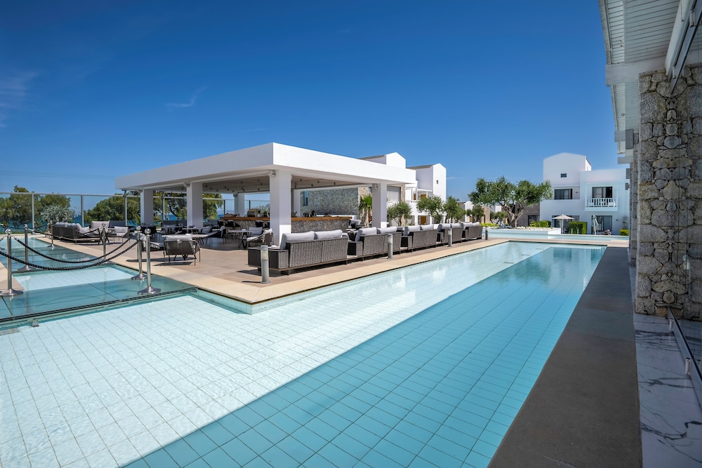Diamond Deluxe Hotel Wellness & Spa - Adults only — Swimming pool in Kos Town, South Aegean
