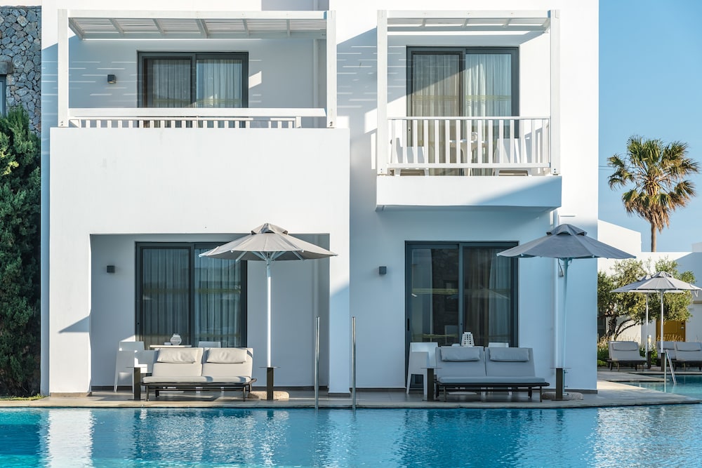 Diamond Deluxe Hotel Wellness & Spa - Adults only — Hotel building in Kos Town, South Aegean