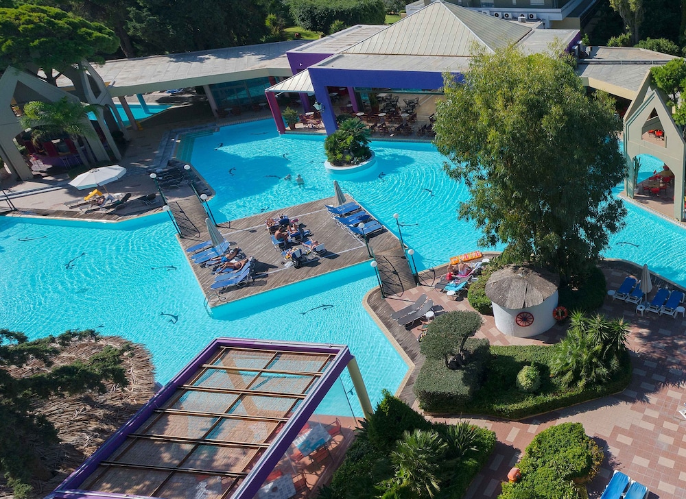 Dionysos Hotel — Swimming pool in Rhodes Town, South Aegean