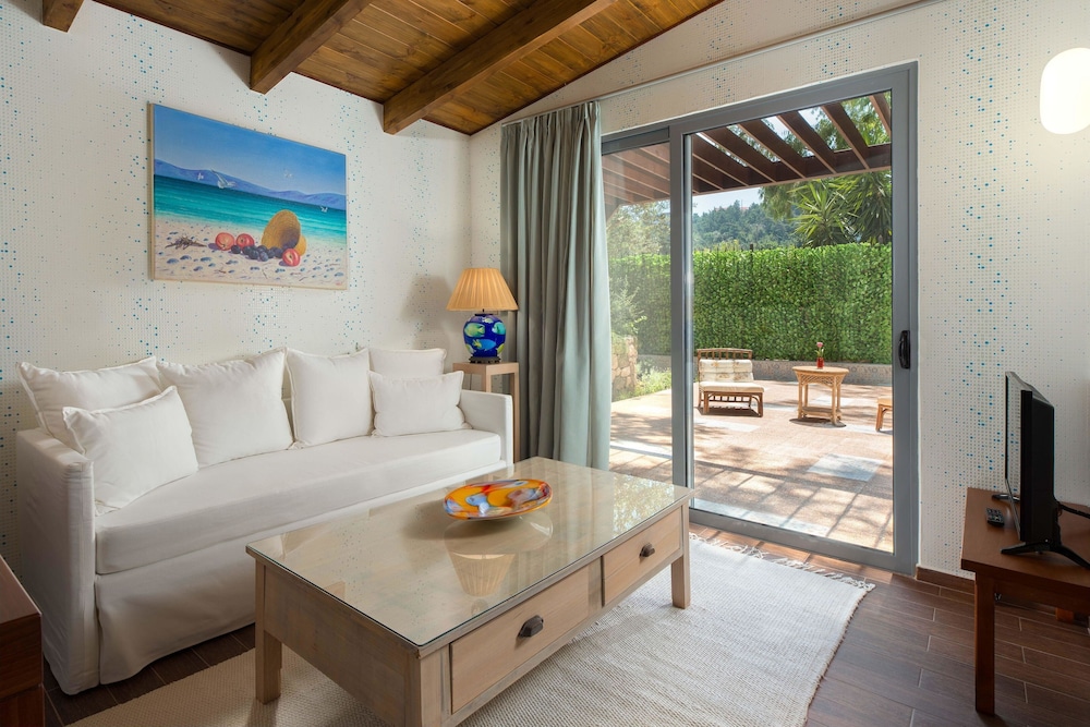 Dionysos Hotel — Hotel rooms in Rhodes Town, South Aegean