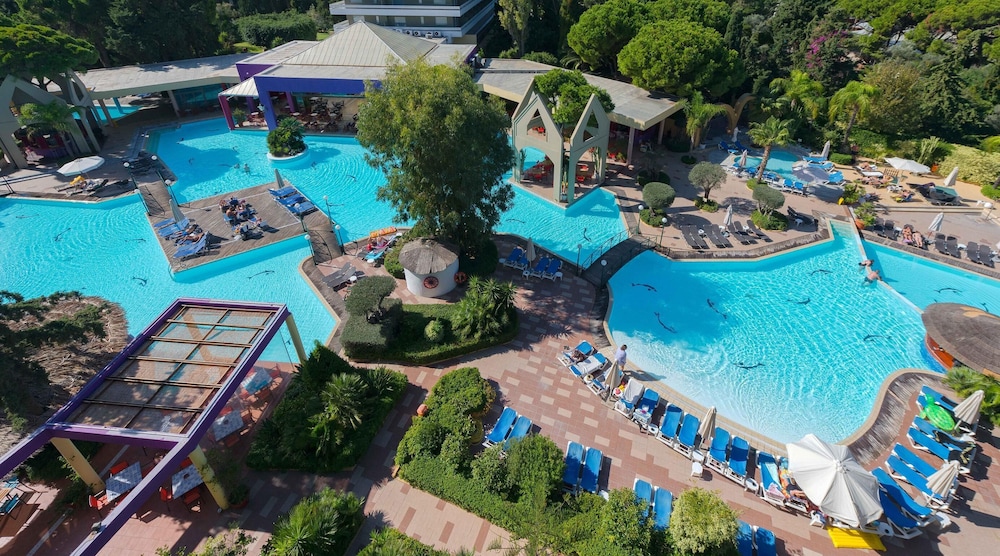 Dionysos Hotel — Swimming pool in Rhodes Town, South Aegean
