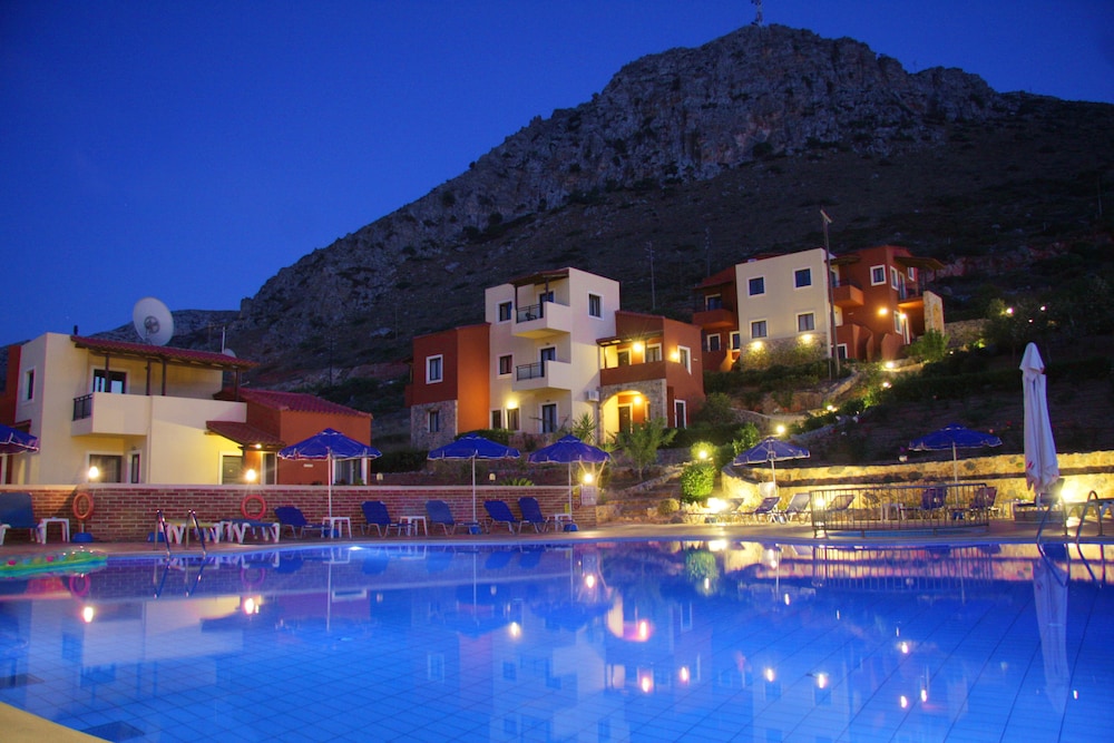 Driades Apartments by Estia — Swimming pool in Hersonissos