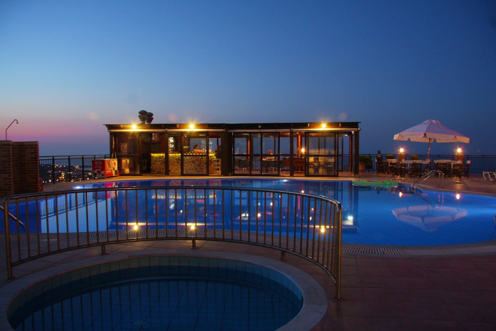 Driades Apartments by Estia — Swimming pool in Hersonissos