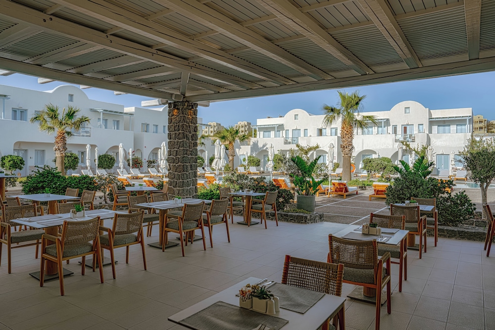 El Greco Resort — Restaurant & bars in Karterados, South Aegean