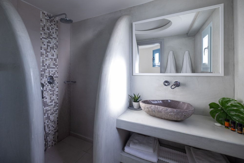 El Greco Resort — Hotel rooms in Karterados, South Aegean
