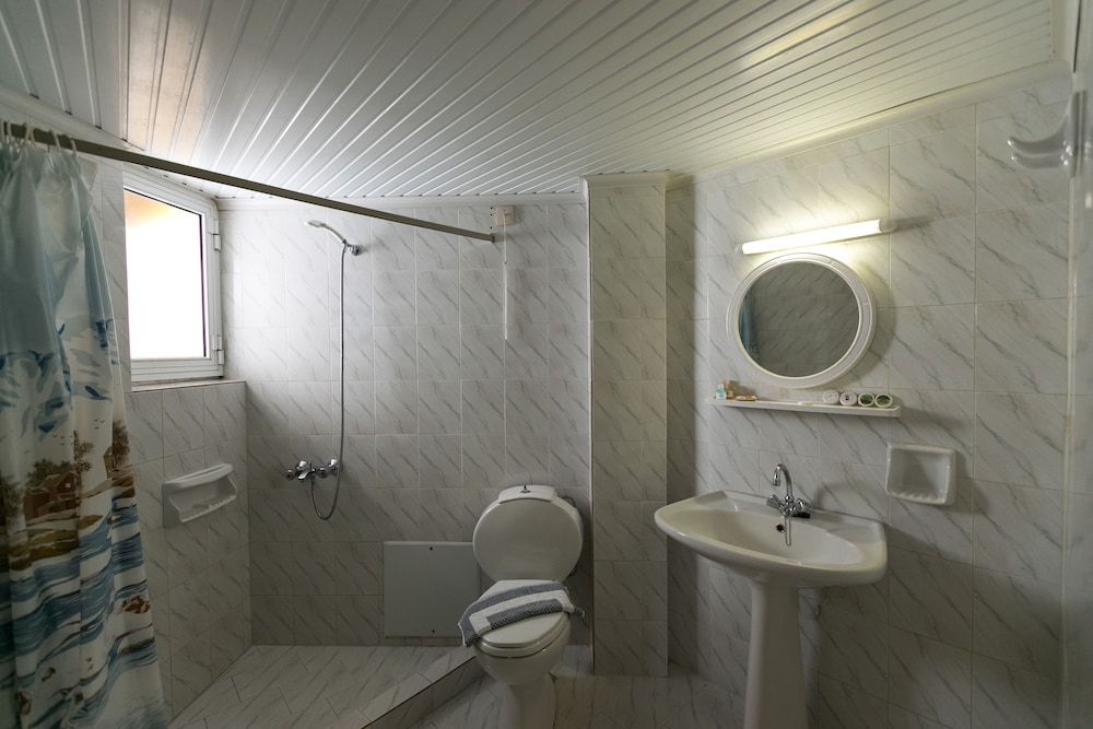 Elotia Hotel — Hotel rooms in Chania