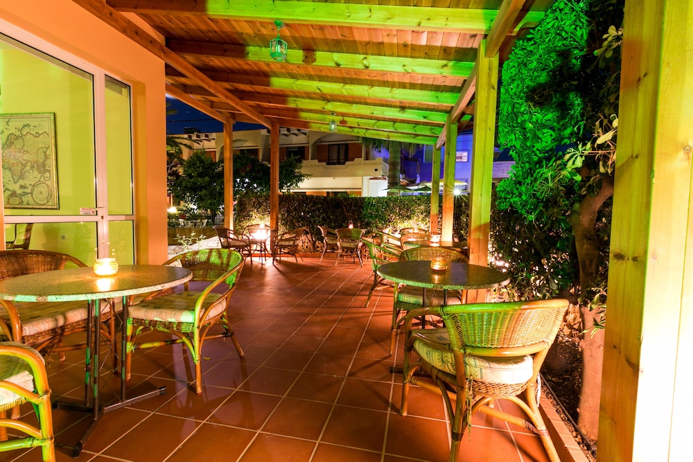Elotia Hotel — Restaurant & bars in Chania