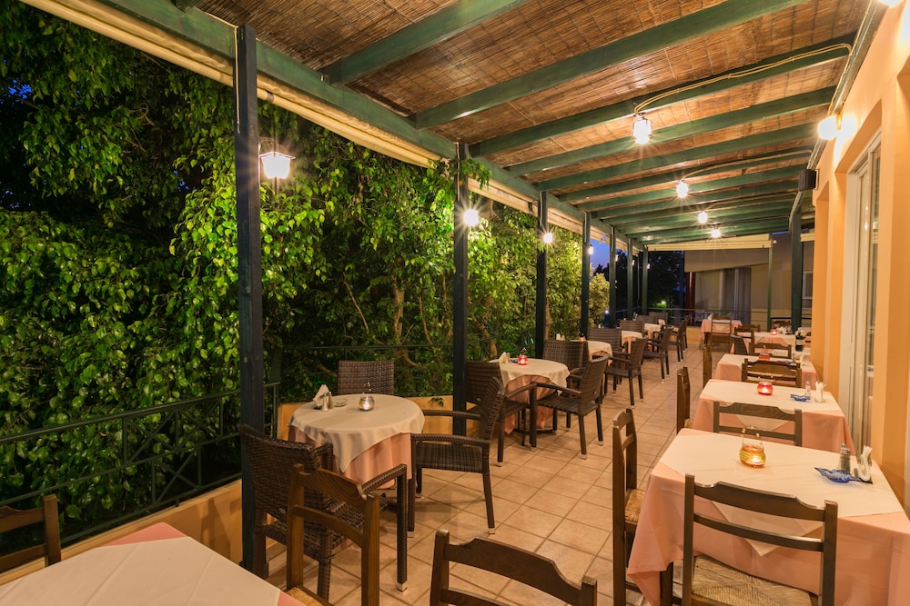 Elotia Hotel — Restaurant & bars in Chania