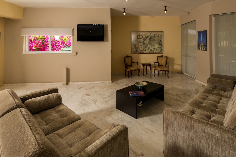 Elotia Hotel — Hotel rooms in Chania