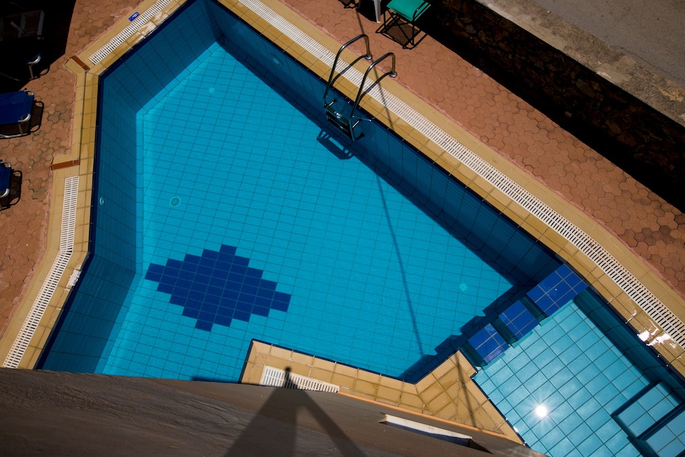 Elotia Hotel — Swimming pool in Chania
