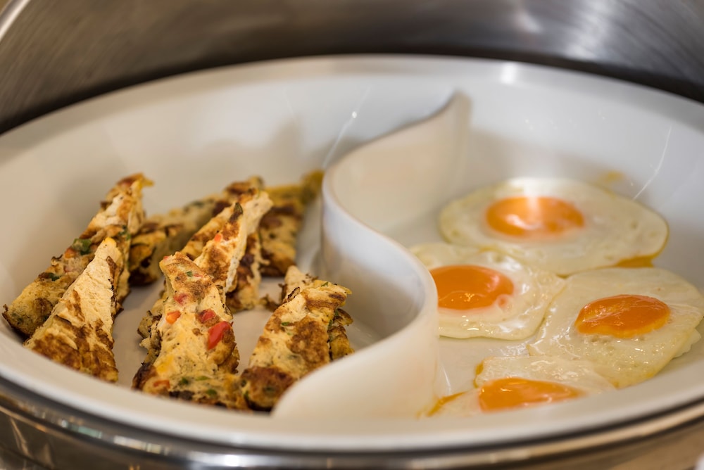 Elotis Suites — Restaurant & bars in Chania