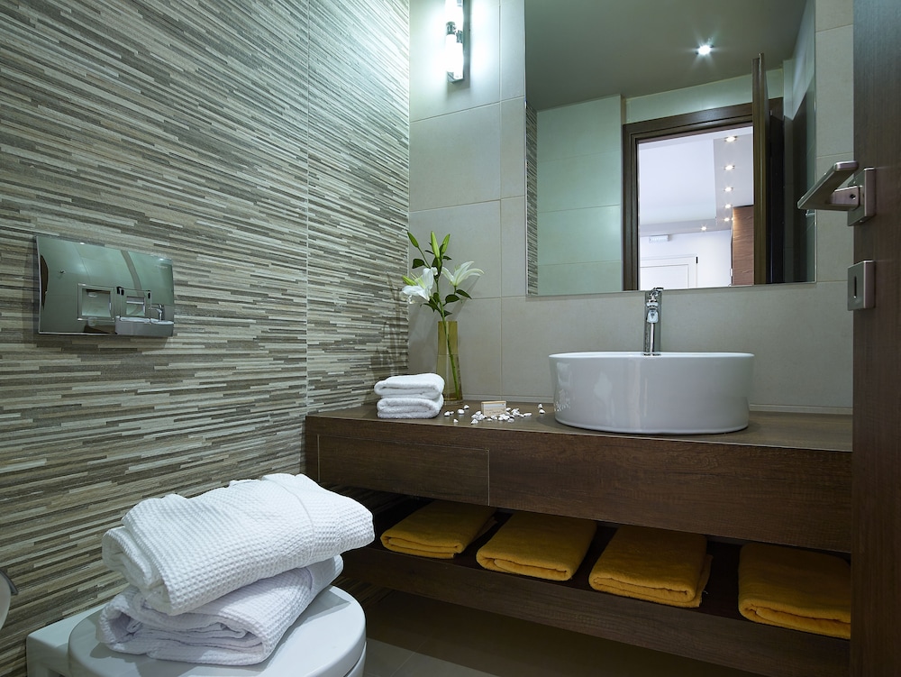 Elotis Suites — Hotel rooms in Chania
