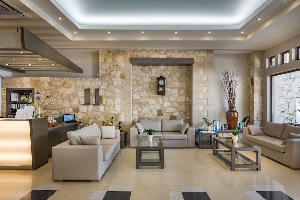 Elotis Suites — Hotel building in Chania