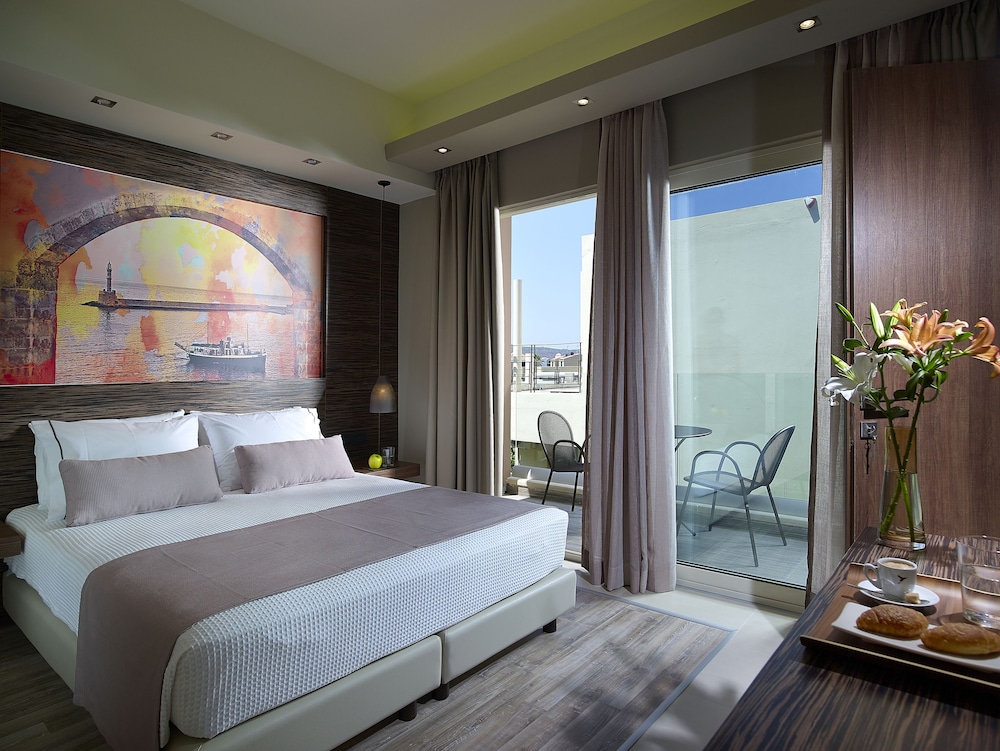 Elotis Suites — Hotel rooms in Chania