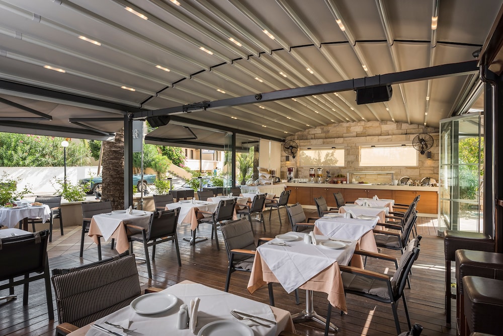 Elotis Suites — Restaurant & bars in Chania