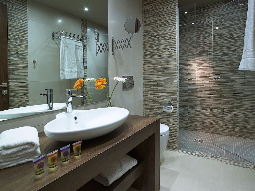 Elotis Suites — Hotel rooms in Chania