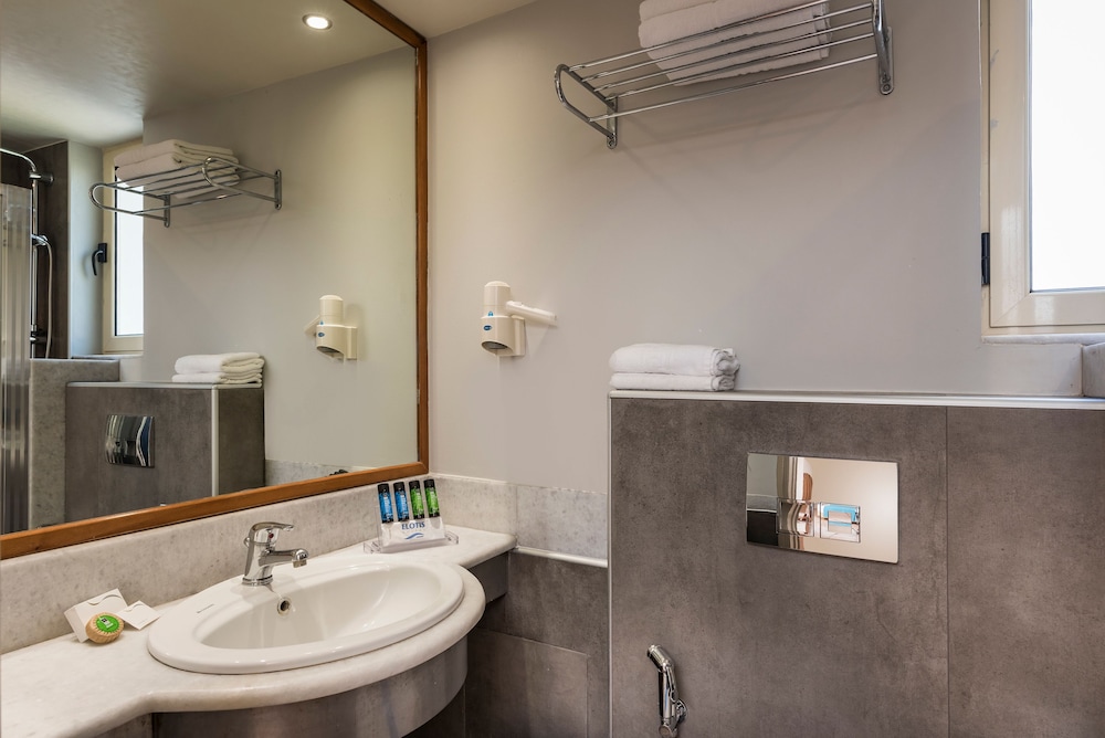 Elotis Suites — Hotel rooms in Chania