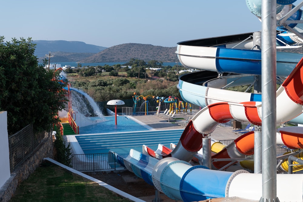 Elounda Breeze Resort - All Inclusive — Swimming pool in Elounda