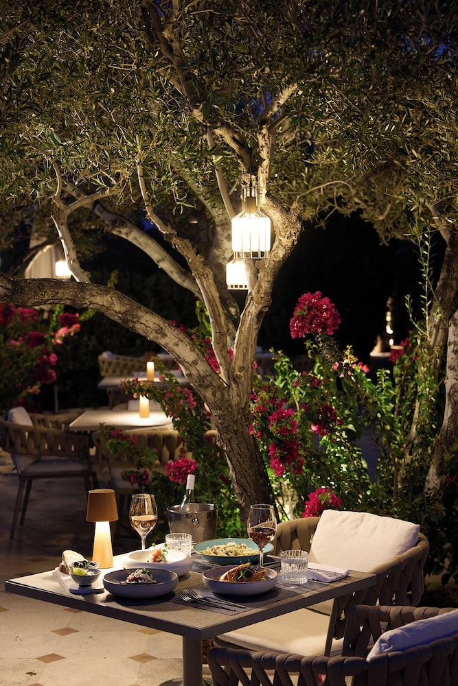 Elounda Gulf Villas by Sandglass — Restaurant & bars in Elounda